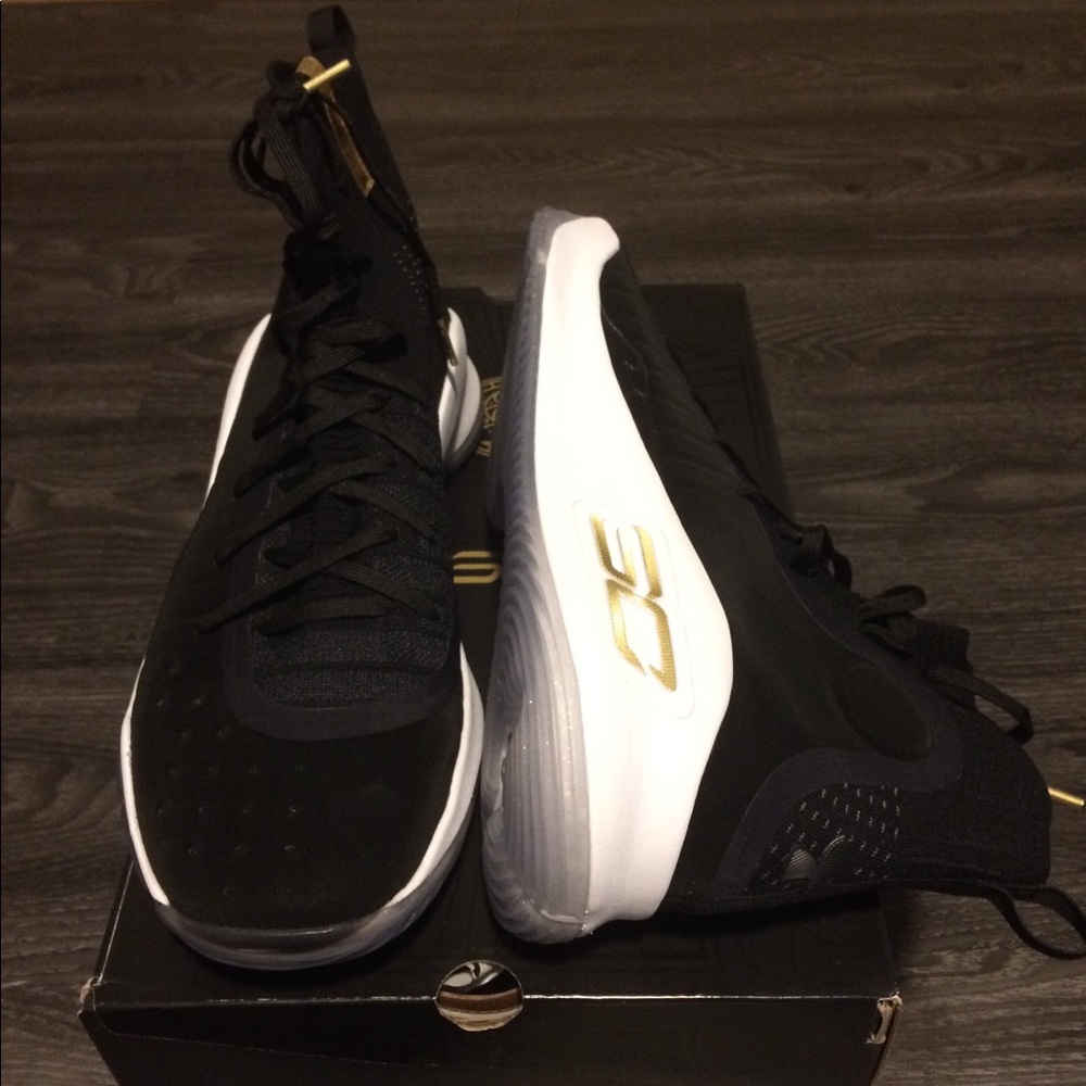 SOLD! NIB Under Armour curry 4 size 13 - Picture 3 of 4